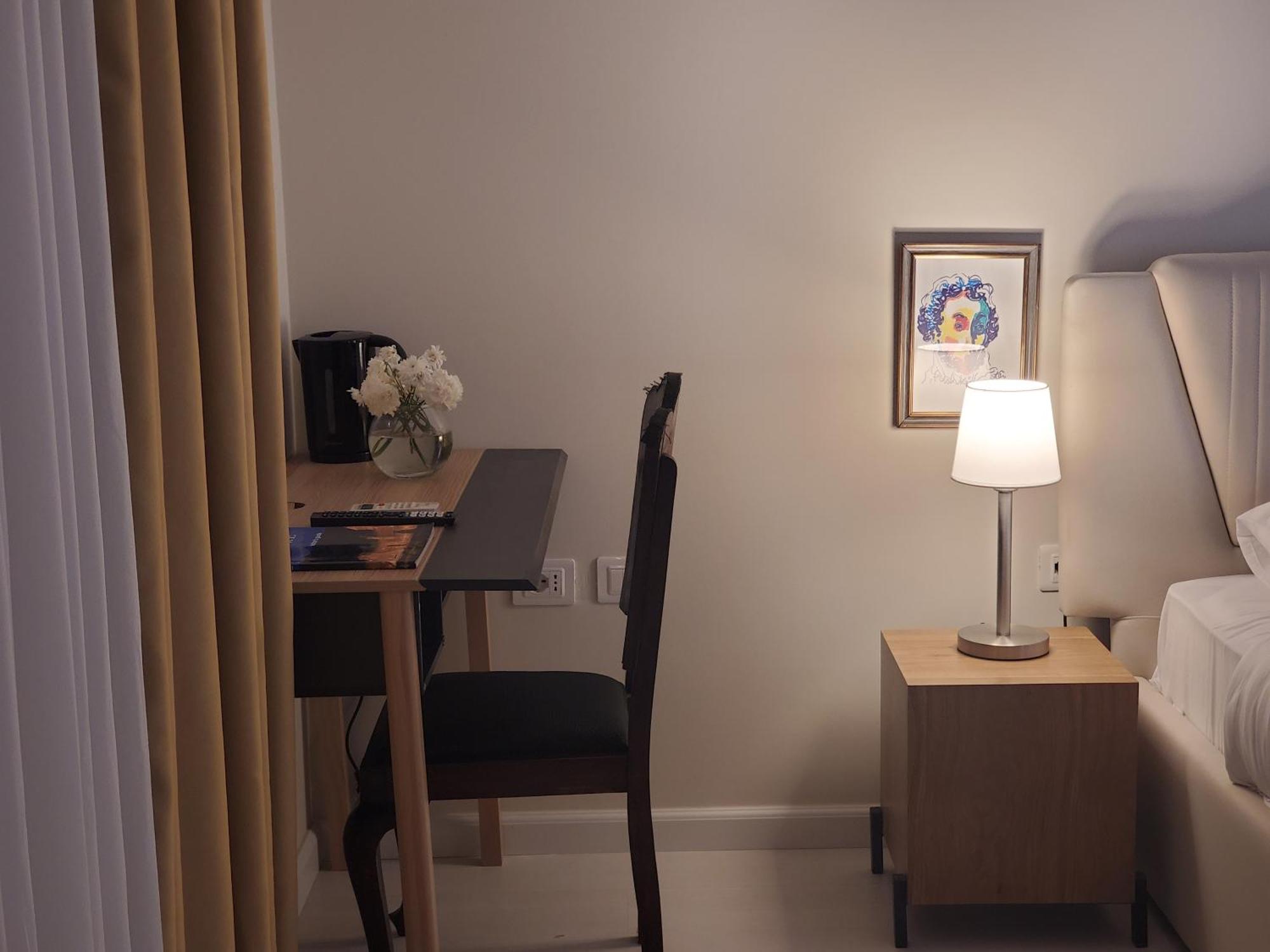 Niche Boutique Hotel Tirana Buitenkant foto