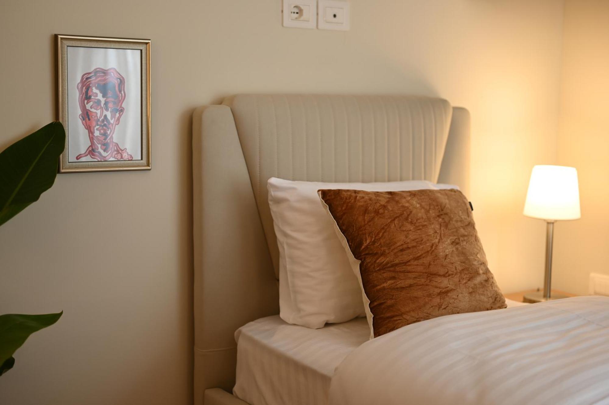 Niche Boutique Hotel Tirana Buitenkant foto